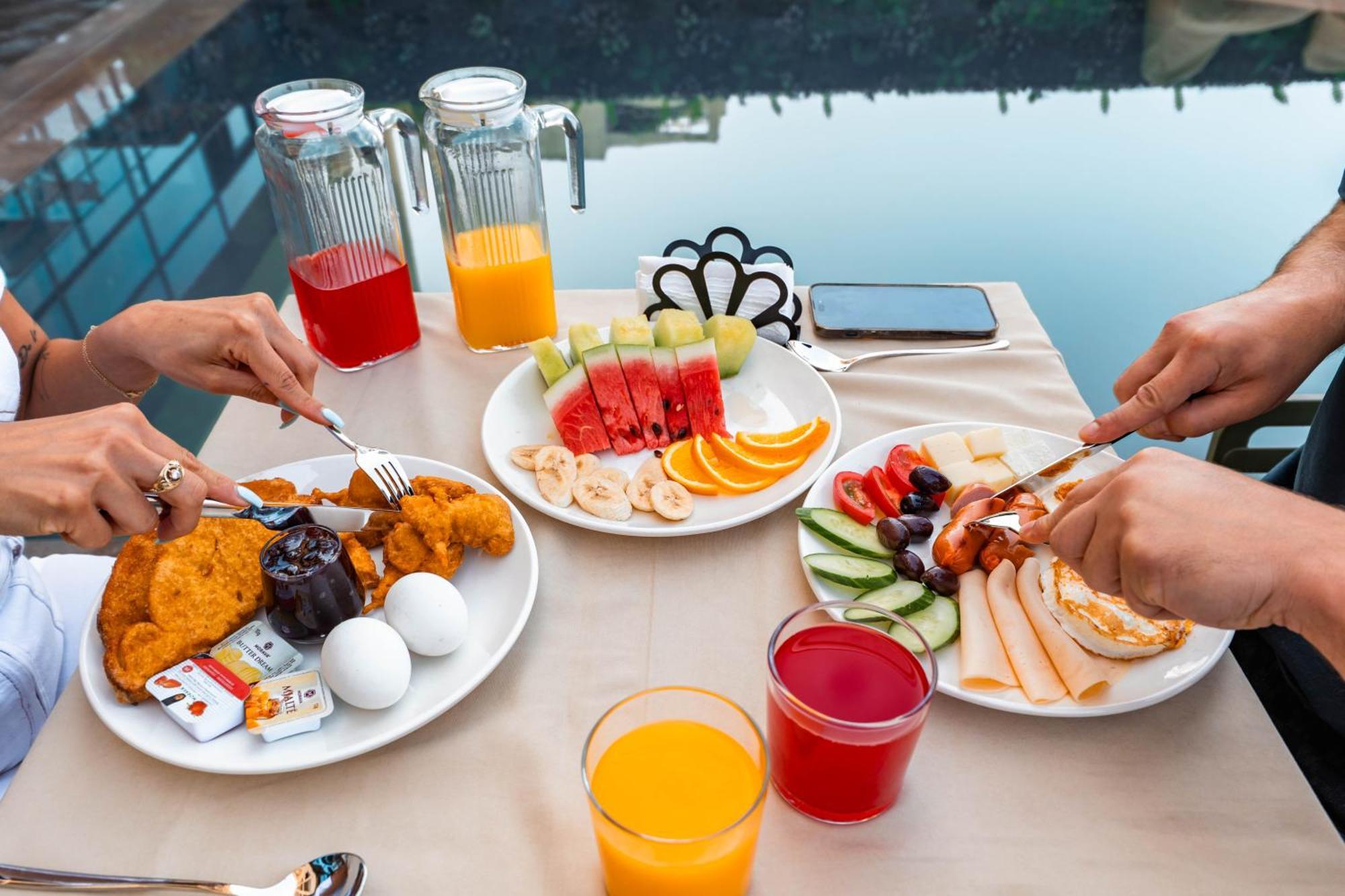 Aks Hotell Durrës